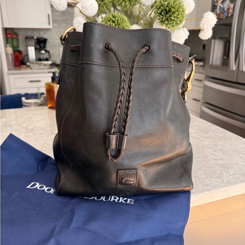 Dooney and Bourke black Florentine Hattie bag - Picture 12 of 16